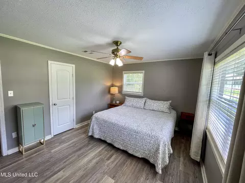 Bedroom - 109 Circle Dr, Brandon, MS 39042 photo 2 of 2