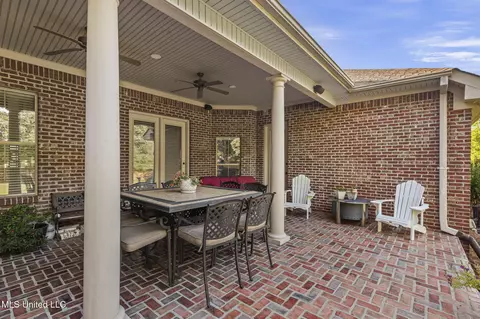 Exterior - 208 Kitty Hawk Cir, Brandon, MS 39047 photo 10 of 19