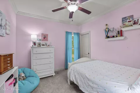 Bedroom - 208 Kitty Hawk Cir, Brandon, MS 39047 photo 6 of 7