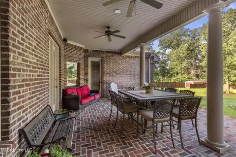 Exterior - 208 Kitty Hawk Cir, Brandon, MS 39047 photo 8 of 19