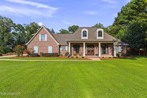 208 Kitty Hawk Cir, Brandon, MS 39047