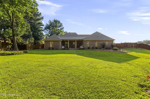 Exterior - 208 Kitty Hawk Cir, Brandon, MS 39047 photo 15 of 19