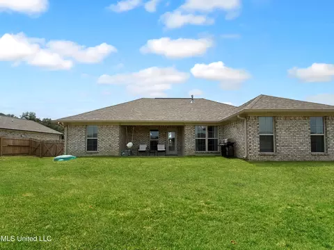 Exterior - 102 Brunswick Cv, Canton, MS 39046 photo 3 of 3