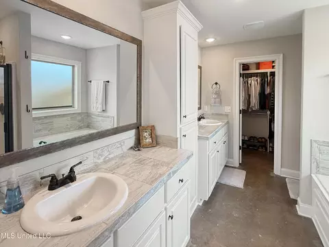 Other - 102 Brunswick Cv, Canton, MS 39046 photo 1 of 3