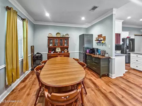 Dining - 20029 Borzik Rd, Saucier, MS 39574 photo 2 of 2