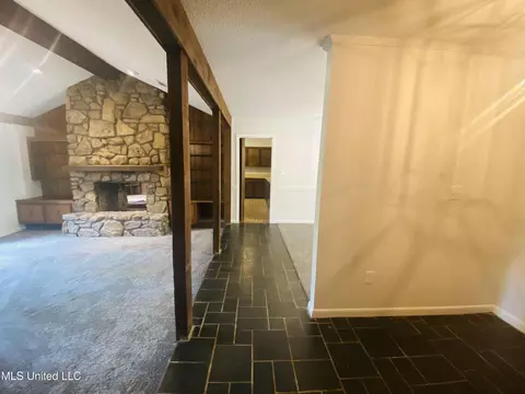 Entry Way - 763 S Springlake Cir, Terry, MS 39170 photo 3 of 5