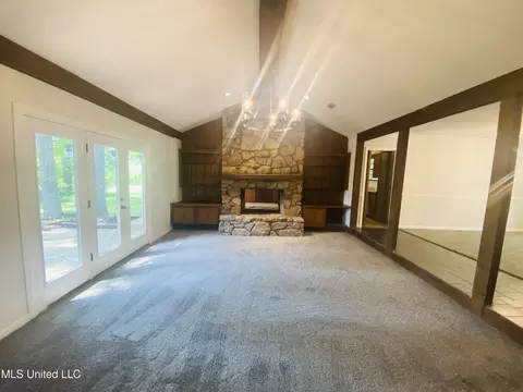 Living - 763 S Springlake Cir, Terry, MS 39170 photo 1 of 6