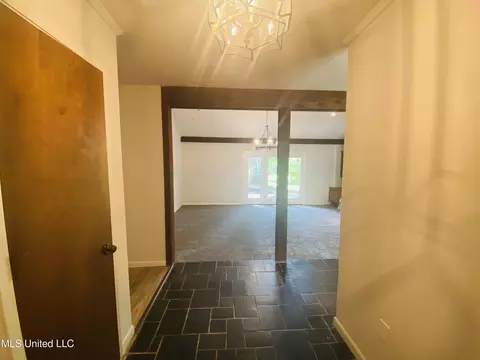 Entry Way - 763 S Springlake Cir, Terry, MS 39170 photo 2 of 5