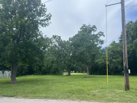 308 Dunbar St, Biloxi, MS 39530
