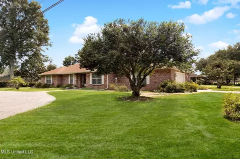 626 Millbrook Pkwy, Picayune, MS 39466