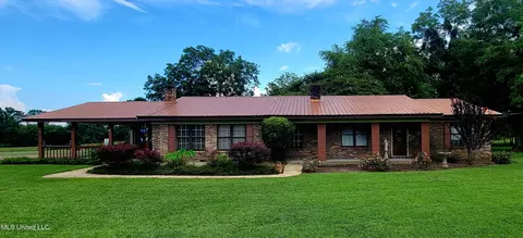 1197 Old 80 Rd, Lake, MS 39092