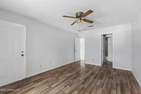 Bedroom - 1017 Windrose Dr, Brandon, MS 39047 photo 2 of 2