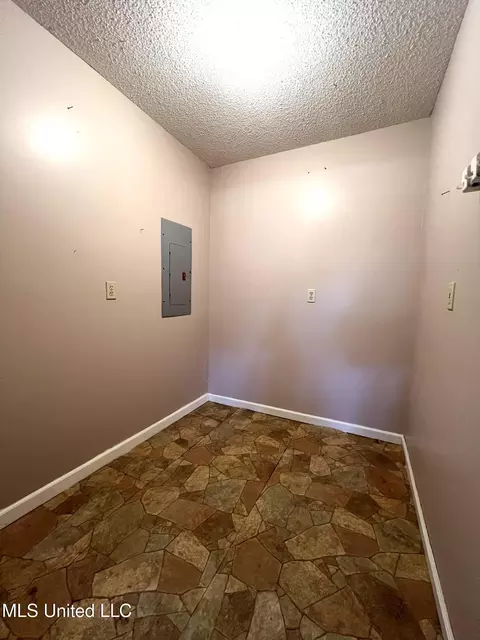Other - 7582 Dewberry Cv, Olive Branch, MS 38654 photo 3 of 4