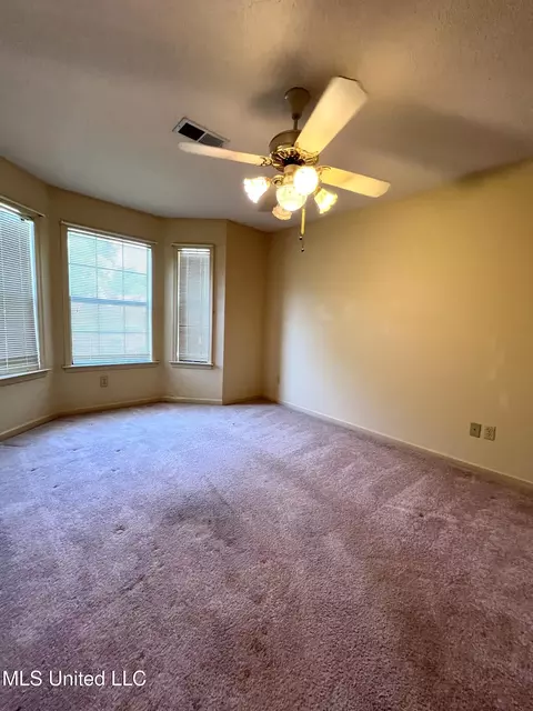 Bedroom - 7582 Dewberry Cv, Olive Branch, MS 38654 photo 3 of 4