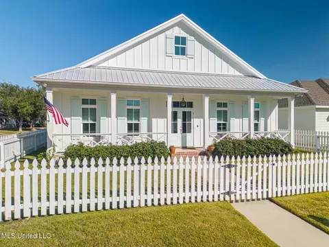 408 Thomas Shields Blvd, Bay Saint Louis, MS 39520