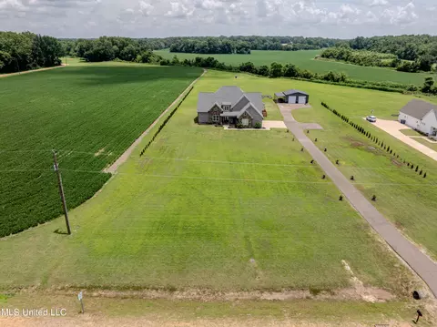 5626 S Robertson Gin Rd, Hernando, MS 38632 photo 3