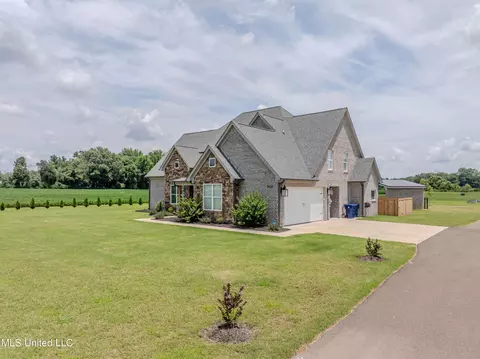 5626 S Robertson Gin Rd, Hernando, MS 38632 photo 2