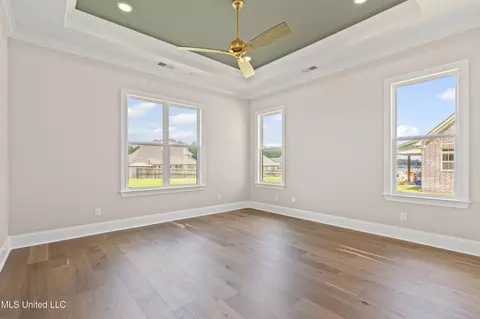Bedroom - 4172 Brooke Dr, Nesbit, MS 38651 photo 2 of 5