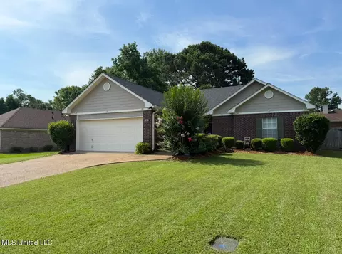 2043 Branch Creek Dr, Byram, MS 39272