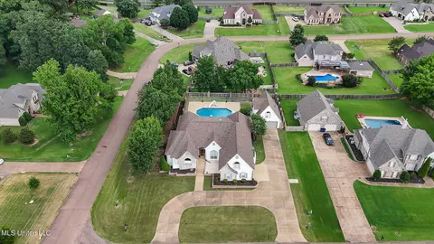 8316 Saddlebrook Trl, Olive Branch, MS 38654 photo 29