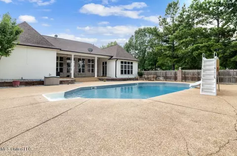8316 Saddlebrook Trl, Olive Branch, MS 38654 photo 34