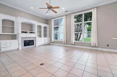8316 Saddlebrook Trl, Olive Branch, MS 38654 photo 11
