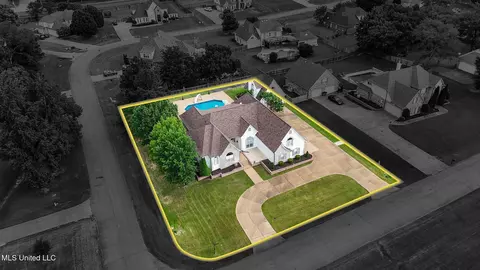 8316 Saddlebrook Trl, Olive Branch, MS 38654 photo 27