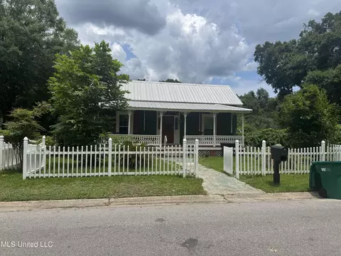 4700 Second St, Moss Point, MS 39563 photo 2