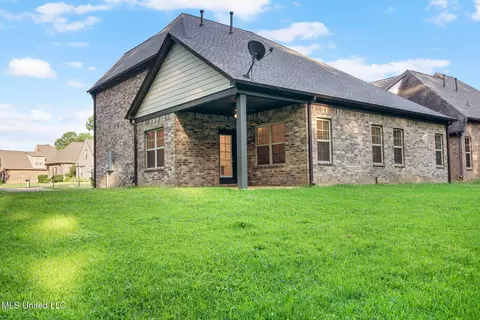 Exterior - 4703 Bonne Terre Dr, Nesbit, MS 38651 photo 6 of 9