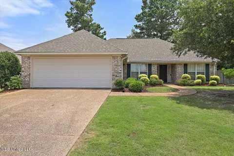 341 Kings Ridge Cir, Brandon, MS 39047