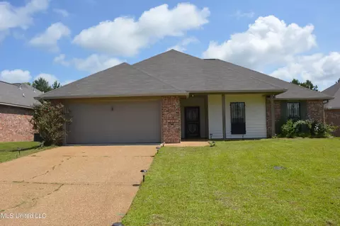 136 Dakota St, Byram, MS 39272