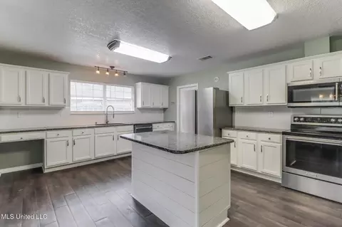 15076 E Shadow Creek Dr, Biloxi, MS 39532 photo 13