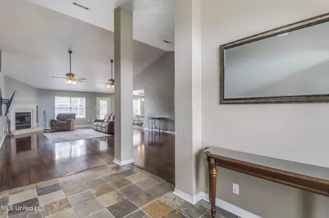15076 E Shadow Creek Dr, Biloxi, MS 39532 photo 5