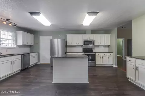 15076 E Shadow Creek Dr, Biloxi, MS 39532 photo 11