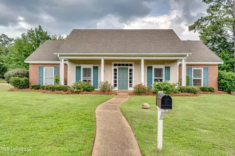 222 Cherry Dr, Brandon, MS 39042