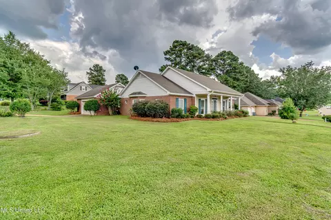 222 Cherry Dr, Brandon, MS 39042 photo 4