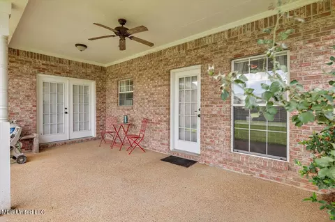 Exterior - 238 John Martin Dr, Brandon, MS 39047 photo 5 of 8