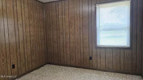 Bedroom - 210 Ford St, Como, MS 38619 photo 2 of 2