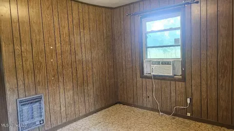 Other - 210 Ford St, Como, MS 38619 photo 2 of 5