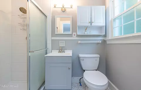 Bath - 618 Eagle Ave, Jackson, MS 39206 photo 7 of 7