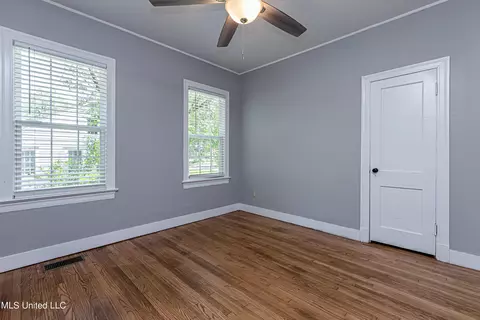 Bedroom - 618 Eagle Ave, Jackson, MS 39206 photo 3 of 12