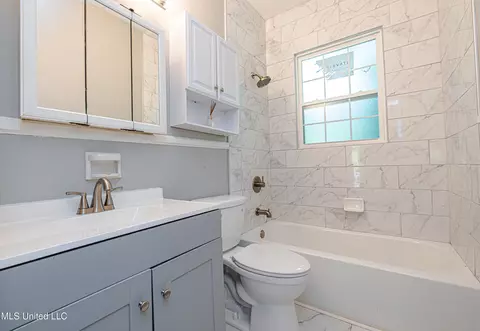 Bath - 618 Eagle Ave, Jackson, MS 39206 photo 5 of 7