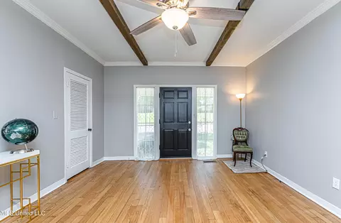 Entry Way - 618 Eagle Ave, Jackson, MS 39206 photo 1 of 5
