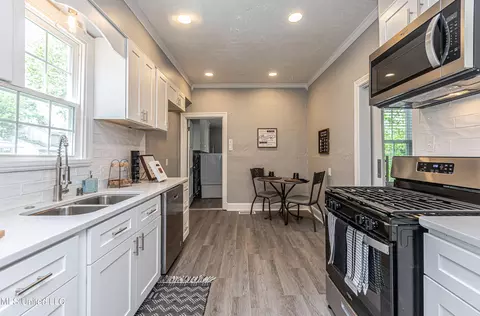 Kitchen - 618 Eagle Ave, Jackson, MS 39206 photo 1 of 6