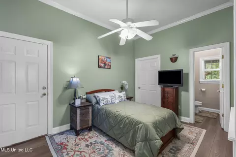 Bedroom - 1979 Short Rd, Raymond, MS 39154 photo 5 of 7