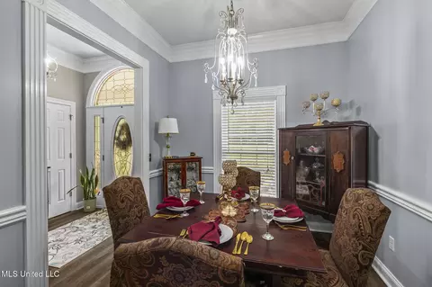 Dining - 1979 Short Rd, Raymond, MS 39154 photo 1 of 2