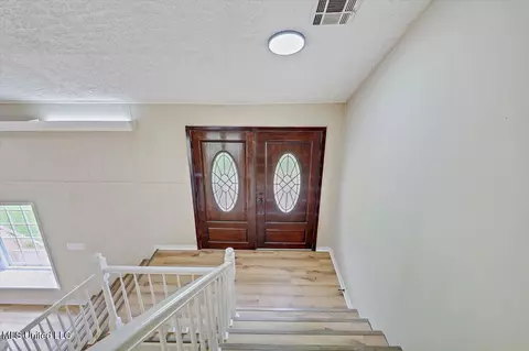 Entry Way - 131 Hidden Valley Ln, Jackson, MS 39212 photo 1 of 3