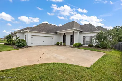 104 Glenwild Trl, Canton, MS 39046 photo 1