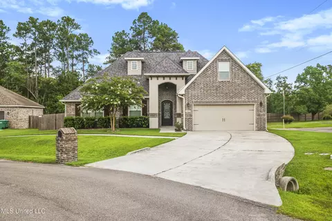 14453 Aerie Rd, Gulfport, MS 39503