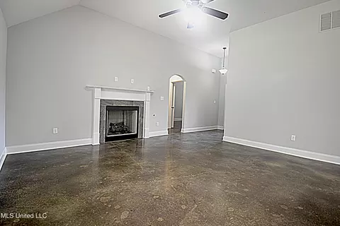 Living - 3332 Magnolia Bloom Dr, Hernando, MS 38632 photo 1 of 2